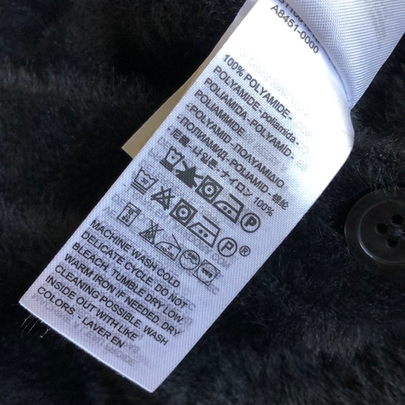 Levi’s Woman’s Betty Cardigan Sweater in Black Fuzzy Texture Supper Soft Size XS - Picture 11 of 12